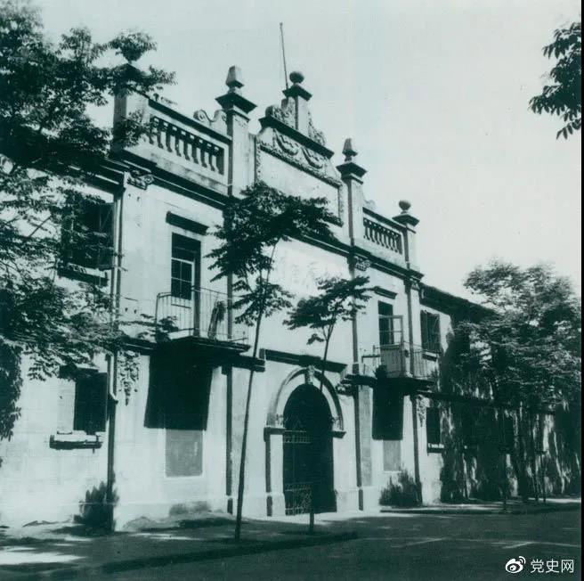 1927年4月27日，中國共產(chǎn)黨第五次全國代表大會在武漢召開。圖為大會舉行開幕式的地方。